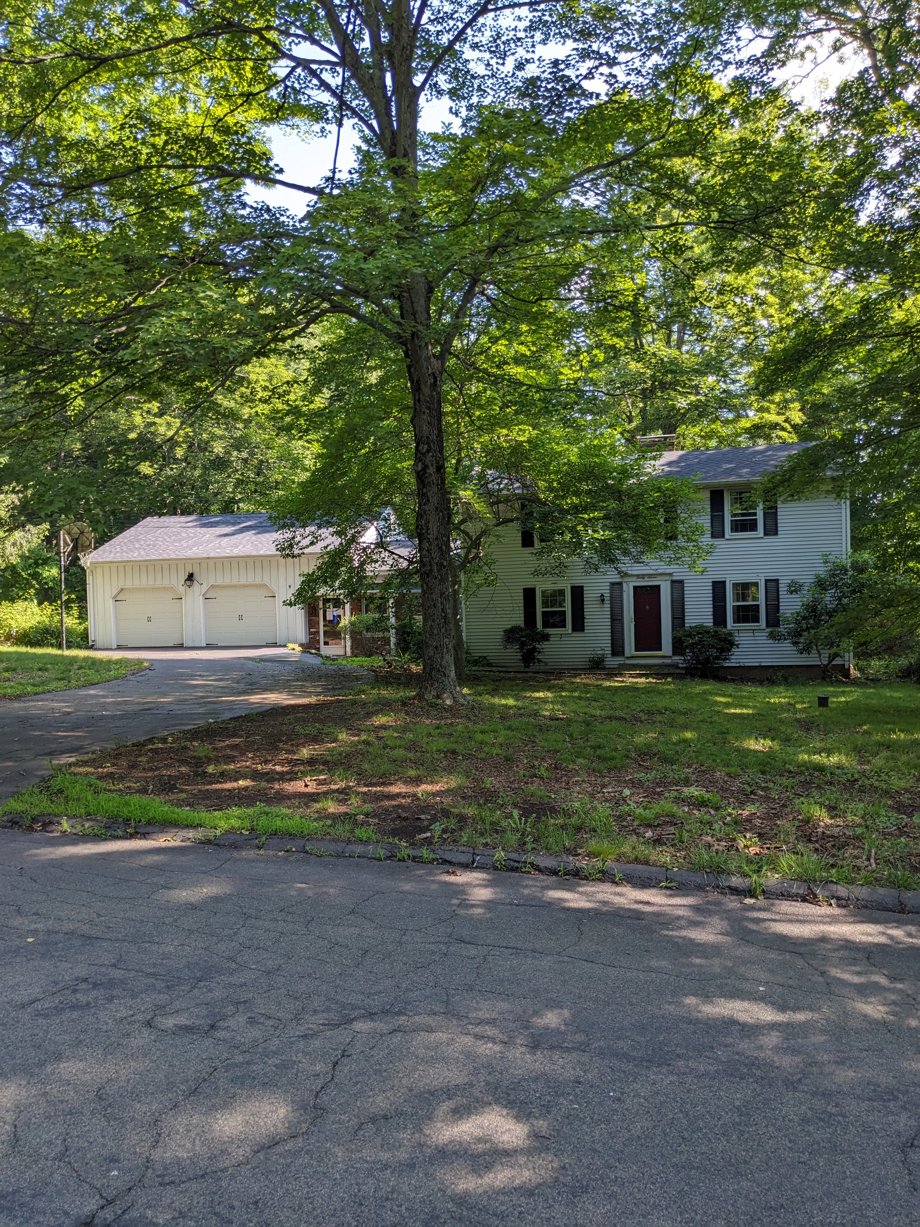 37 Bailey Drive, North Branford, CT 06471 